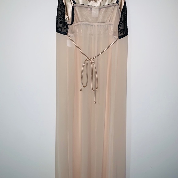 Linea donatella full length sheer night gown women, blush,not worn - Picture 8 of 10